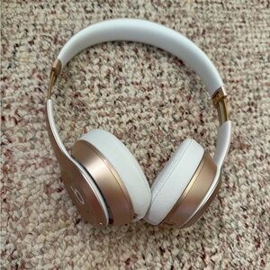 Beats Wireless Headphone